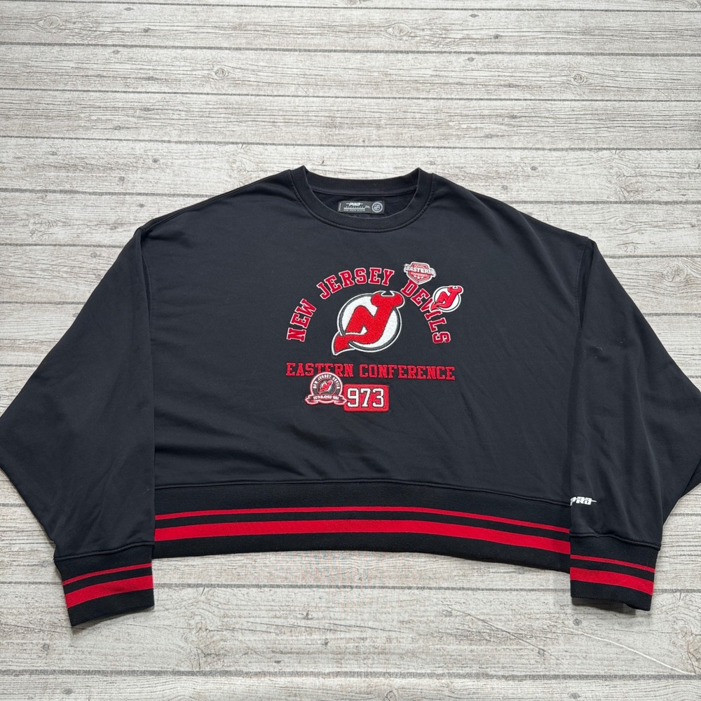 New Jersey Devils Sweatshirt Women's 2XL Black Cropped NHL Pro Standard Pullover